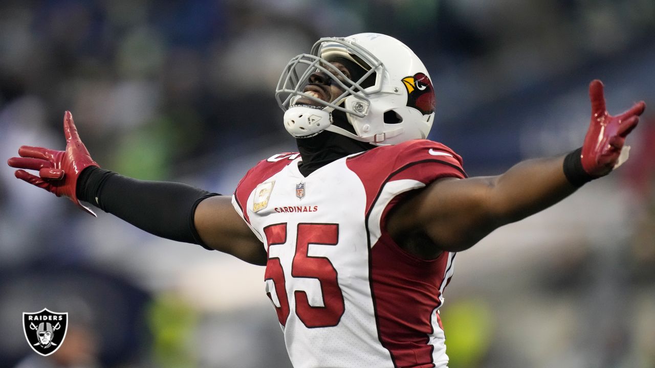 Raiders sign LB Chandler Jones