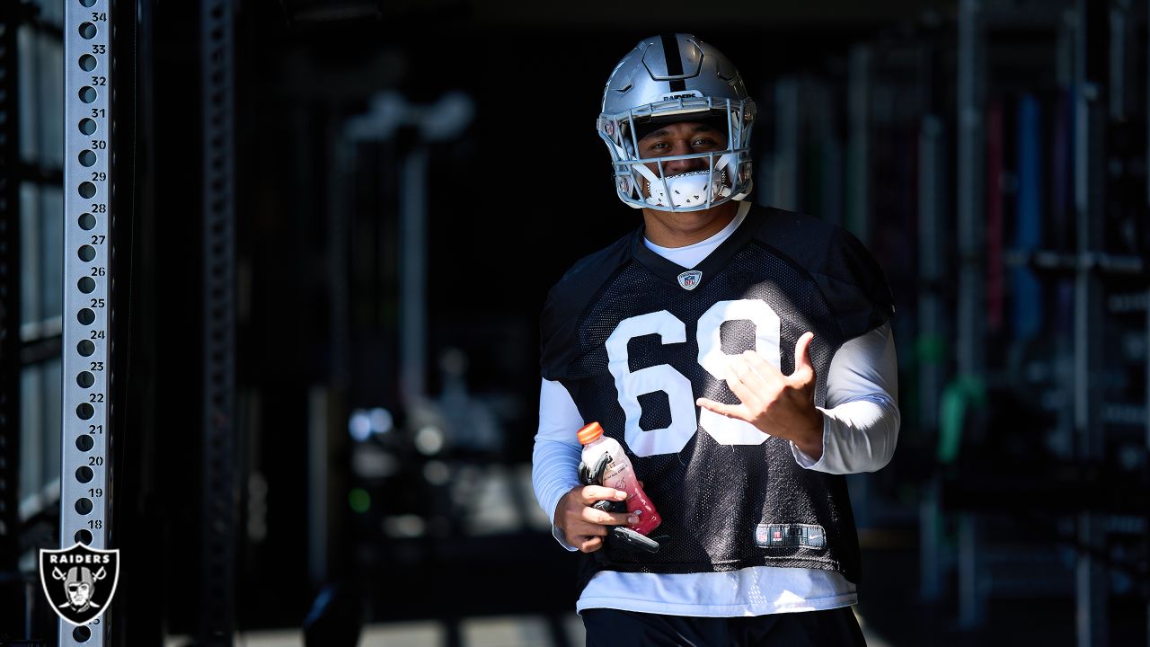 Myron Tagovailoa-Amosa signs with Las Vegas Raiders