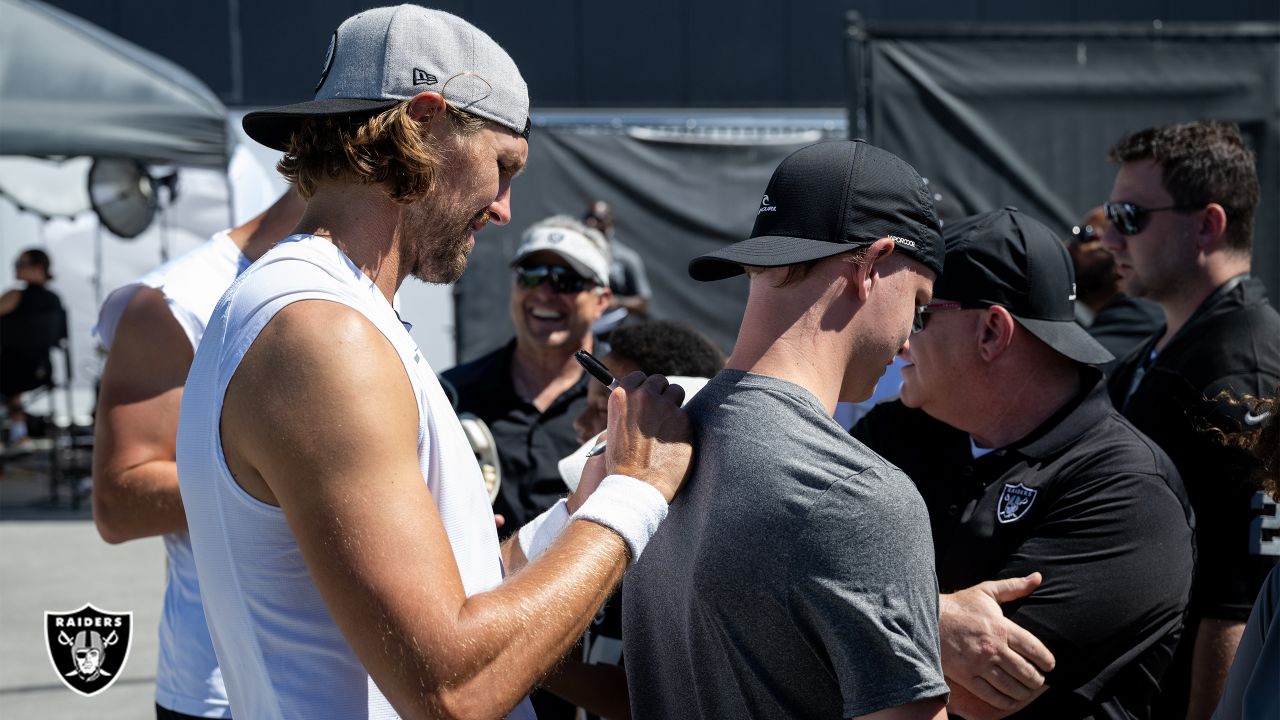 Photos: Raiders host military members for a day at Training Camp