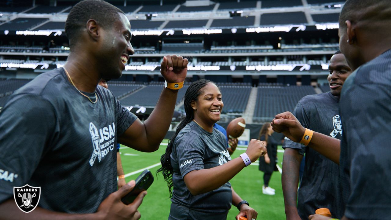 Military members train like the Las Vegas Raiders at Allegiant Stadium