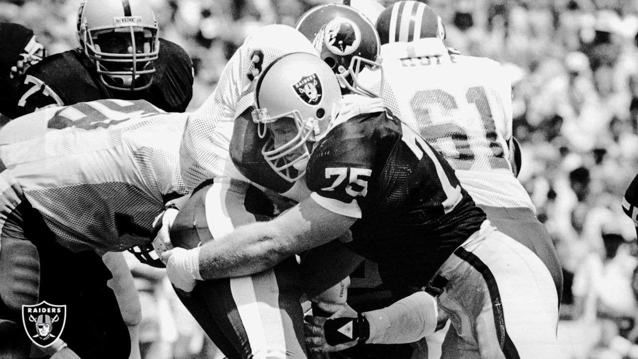 Howie Long #75  Raiders football, Raiders players, Oakland