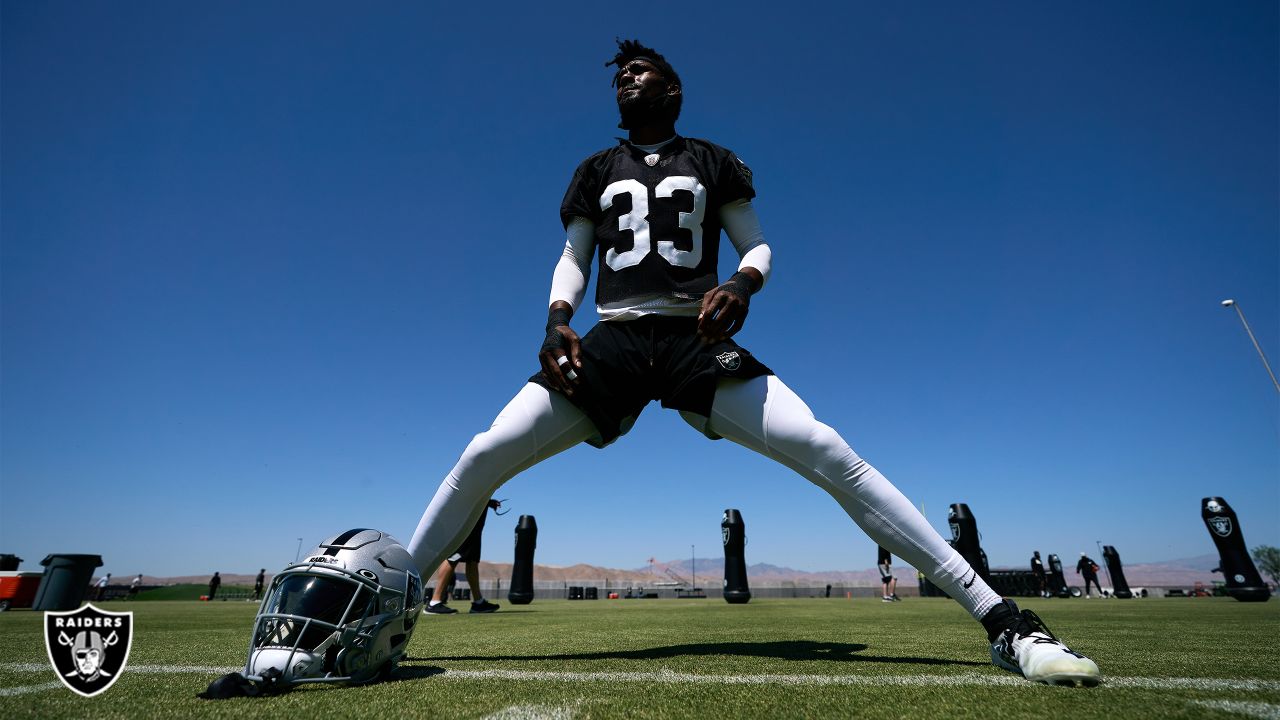 No one blocks Las Vegas Raiders defensive tackle Darius Philon on crushing  sack of Los Angeles Chargers quarterback Justin Herbert