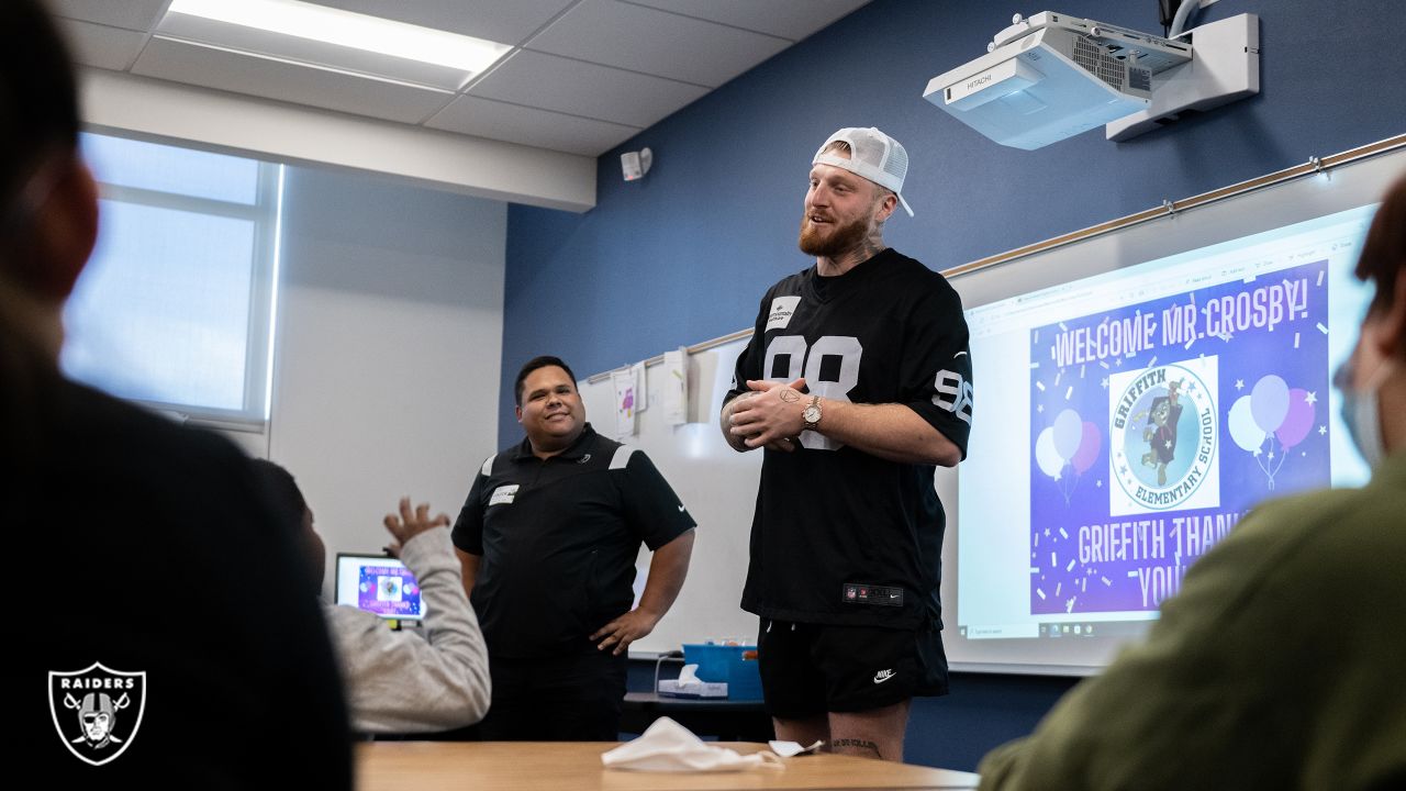 Raiders Video: Maxx Crosby Provides Meals For Las Vegas Children's Hospital  Staff - Raiders Newswire