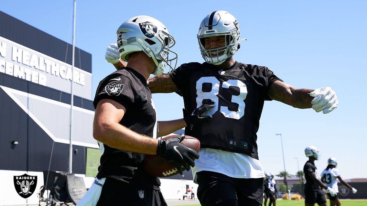 Darren Waller honored as Raiders' Walter Payton NFL Man of the Year nominee  in pregame celebration