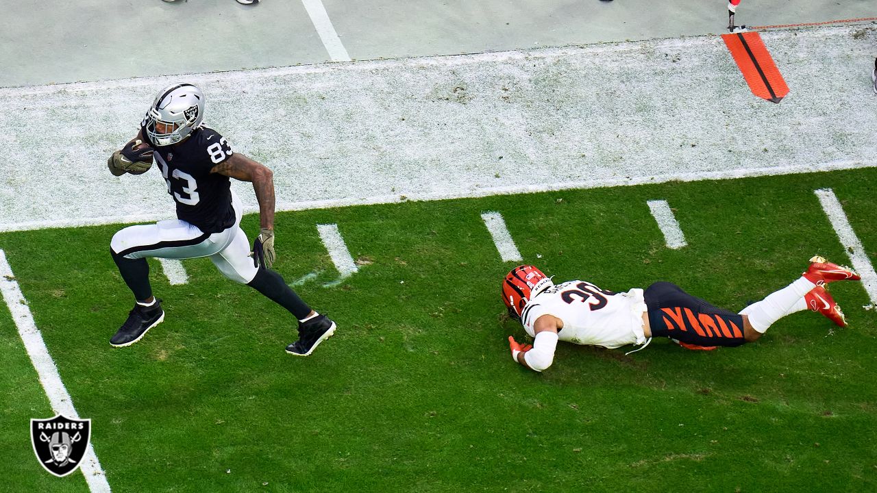 Darren Waller honored as Raiders' Walter Payton NFL Man of the Year nominee  in pregame celebration