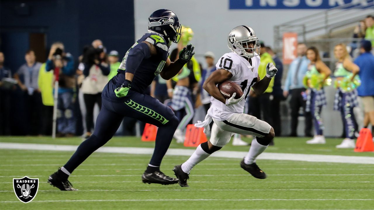 PHOTOS: Seahawks vs. Raiders Through The Years