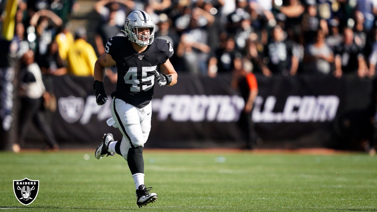 Raiders' Alec Ingold leads the way for fellow rookie Josh Jacobs