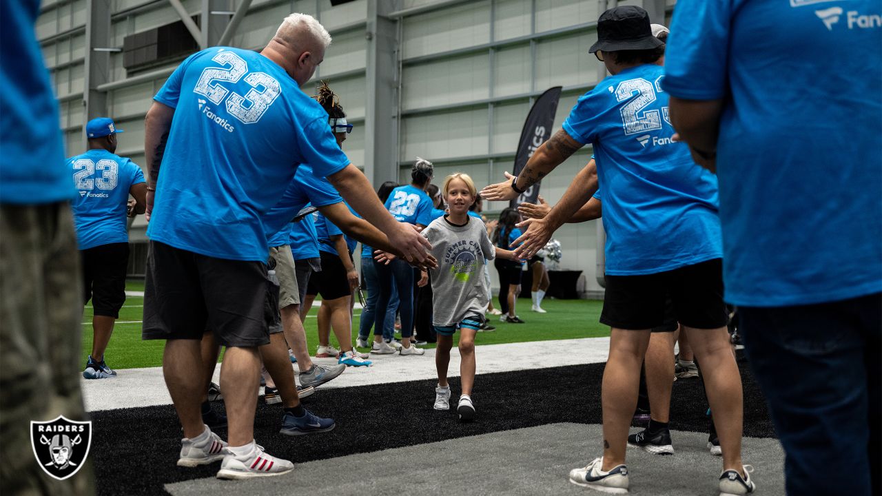 Photos: Raiders and Fanatics host Global Impact Day