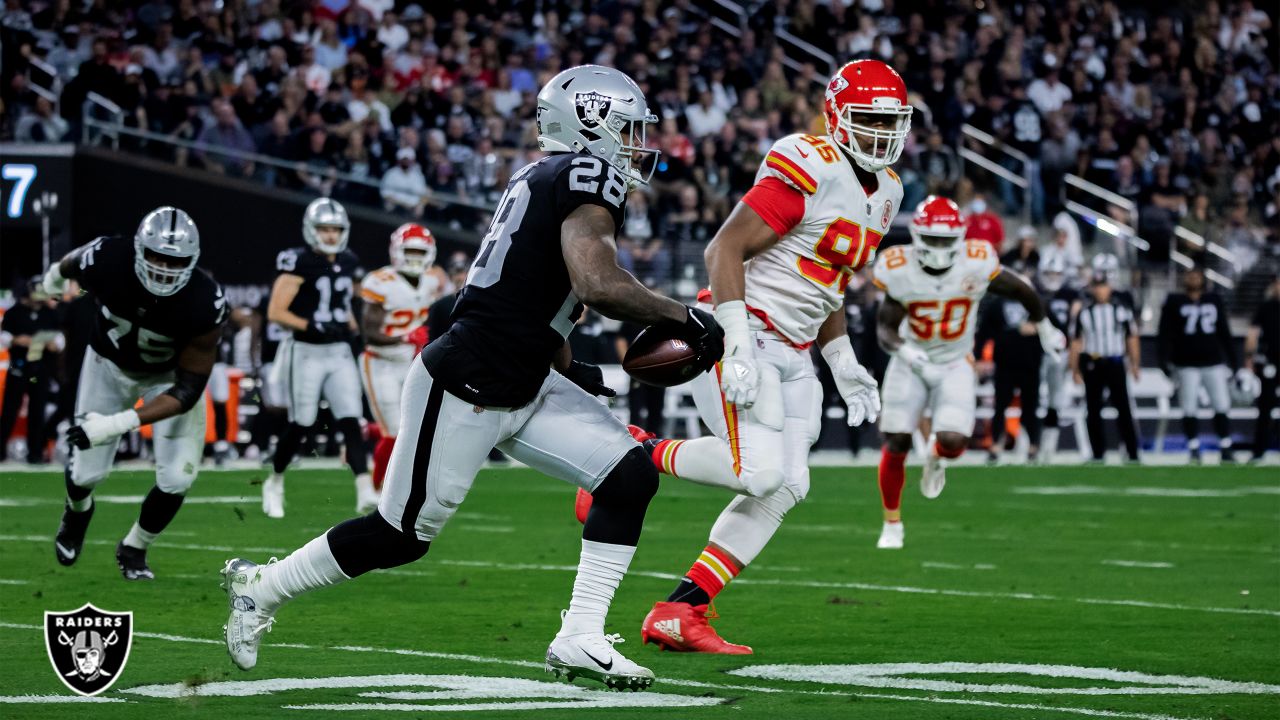 Raiders RB Josh Jacobs continues to garner national praise