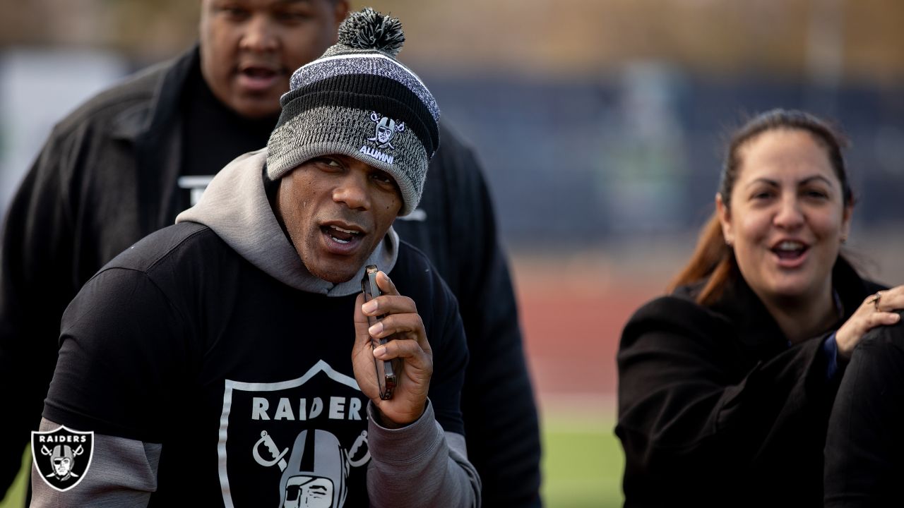 Raiders' Walter Payton NFL Man of the Year nominee AJ Cole hosts community  event