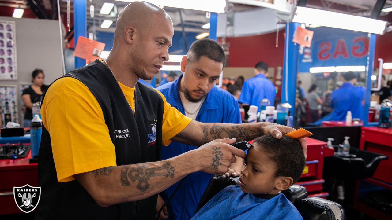 Raiders partner with barbershops to offer Las Vegas kids free back