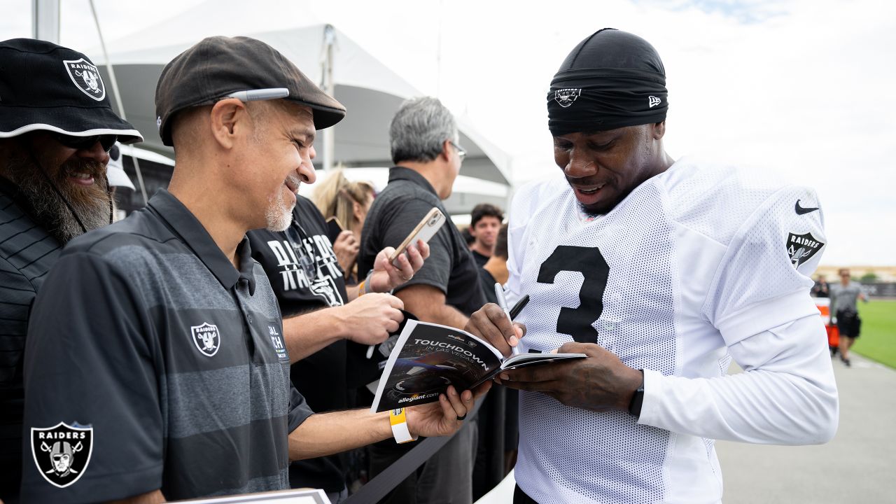 Marcus Peters' West Oakland energy quickly spreading at Raiders training  camp - The Athletic