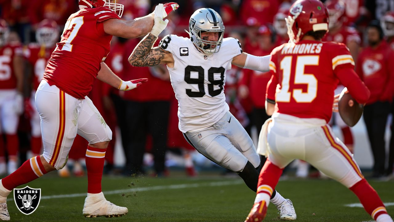 Las Vegas Raiders defensive end Maxx Crosby (98) against the Kansas City  Chiefs in an NFL