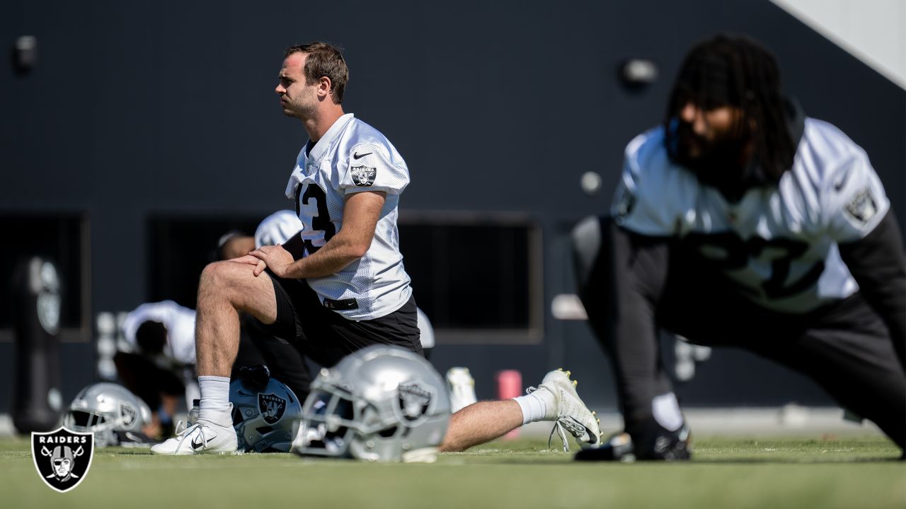 Raiders News: Hunter Renfrow misses practice with hip injury