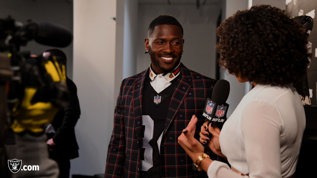 Antonio Brown Raiders jersey is now a reality and it's beautiful - Silver  And Black Pride