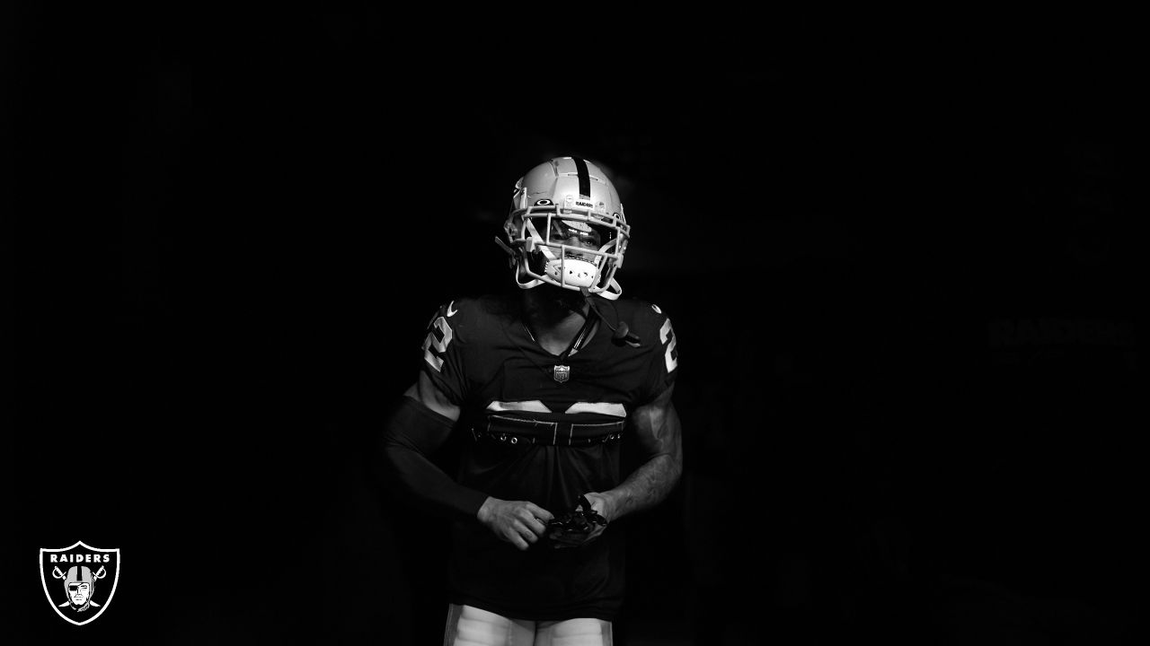 Silver and Black and White: Week 17 vs. 49ers