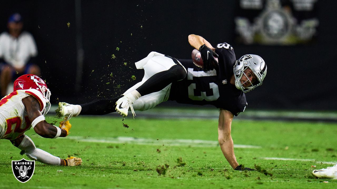 Raiders Renfrow dusts off passing arm in NFL Pro Bowl Skills showdown