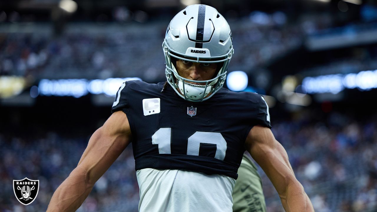 Las Vegas Raiders wide receiver Mack Hollins (10) runs the ball against the  Indianapolis Colts during an NFL football game, Sunday, Nov. 13, 2022, in Las  Vegas. (AP Photo/Matt York Stock Photo - Alamy