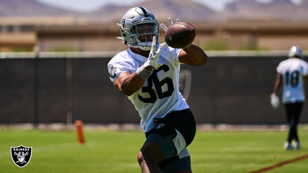 Josh Jacobs or Kenyan Drake: One Raiders RB is fool's gold for fantasy