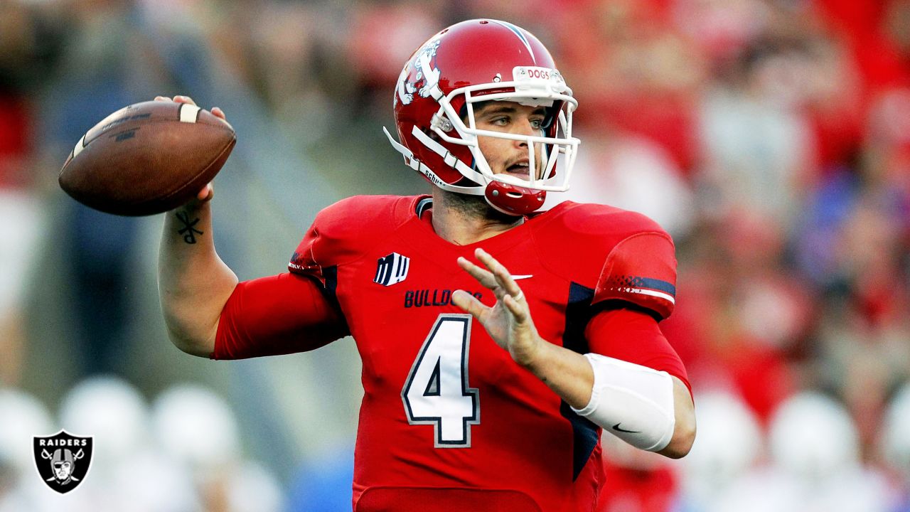 Fresno State to retire Derek Carr's No. 4 jersey