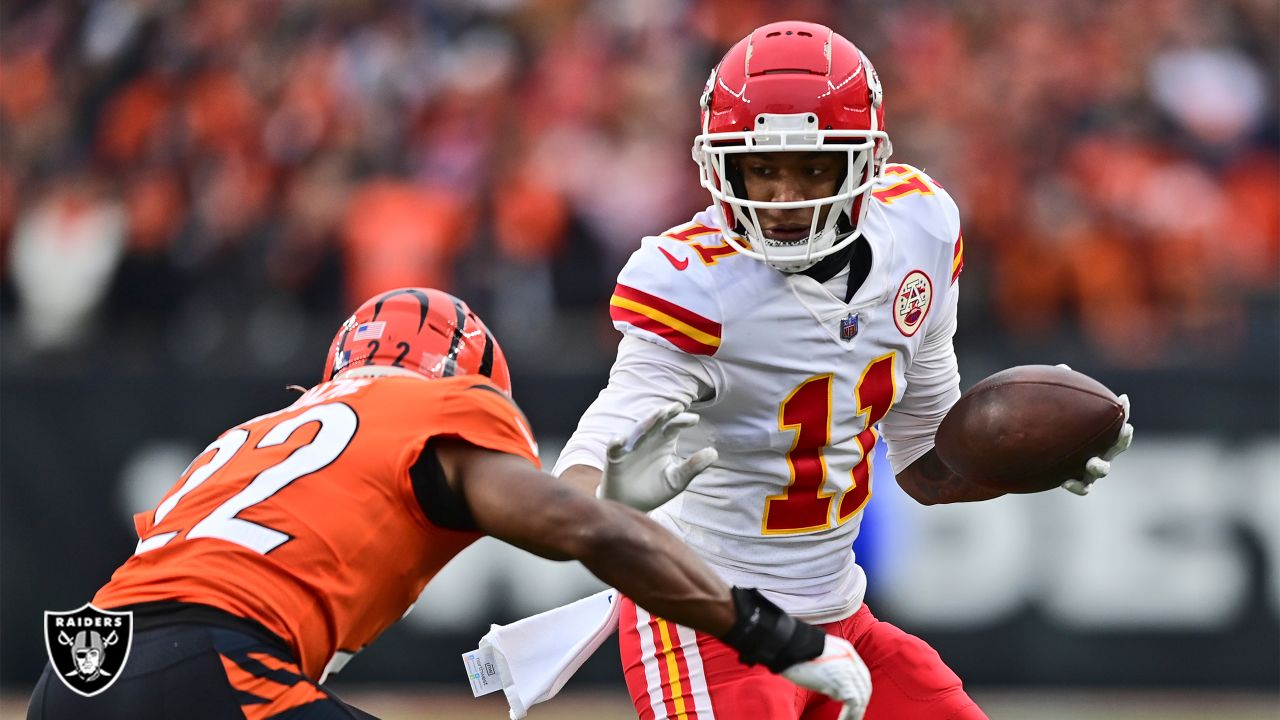 Former Chiefs WR Demarcus Robinson has signed a one-year deal with the  Raiders - Arrowhead Pride