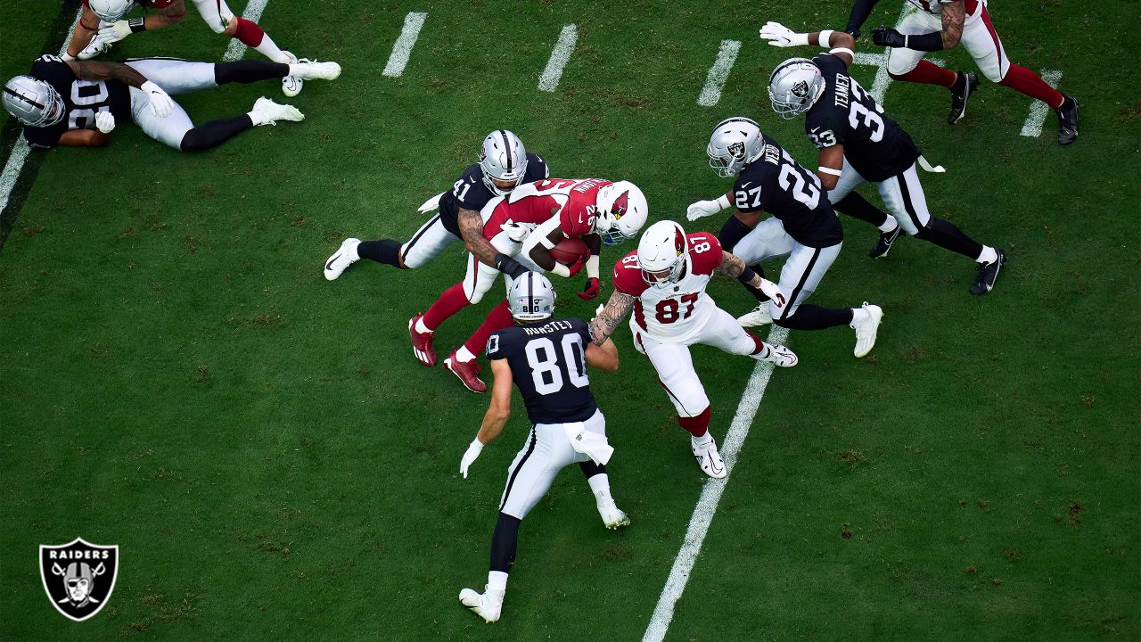 Las Vegas Raiders safety Duron Harmon (30) plays against the Tennessee  Titans during an NFL football game Sunday, Sept. 25, 2022, in Nashville,  Tenn. (AP Photo/John Amis Stock Photo - Alamy