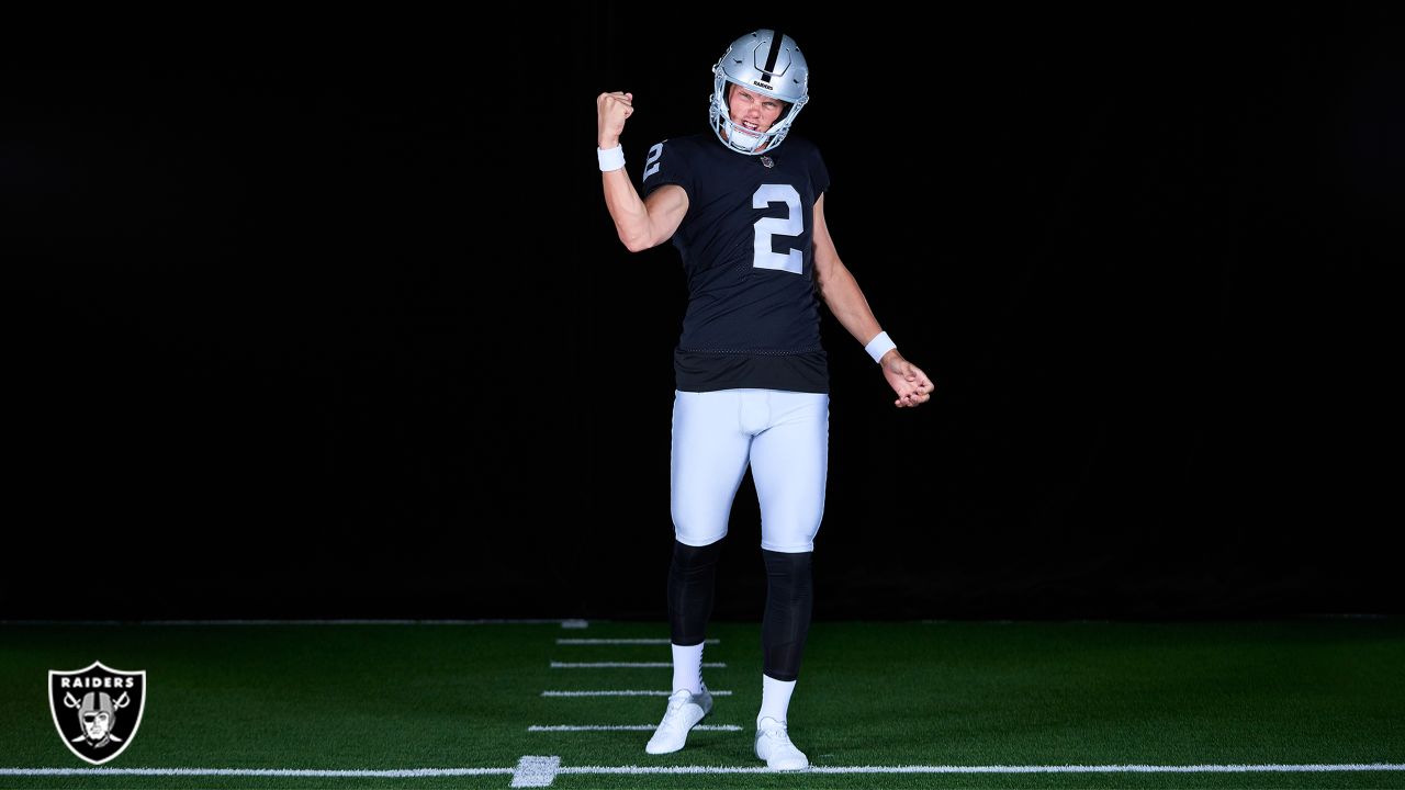 Daniel Carlson fantasy football loss: Raiders kicker cost himself with  great Week 2 special teams performance - DraftKings Network