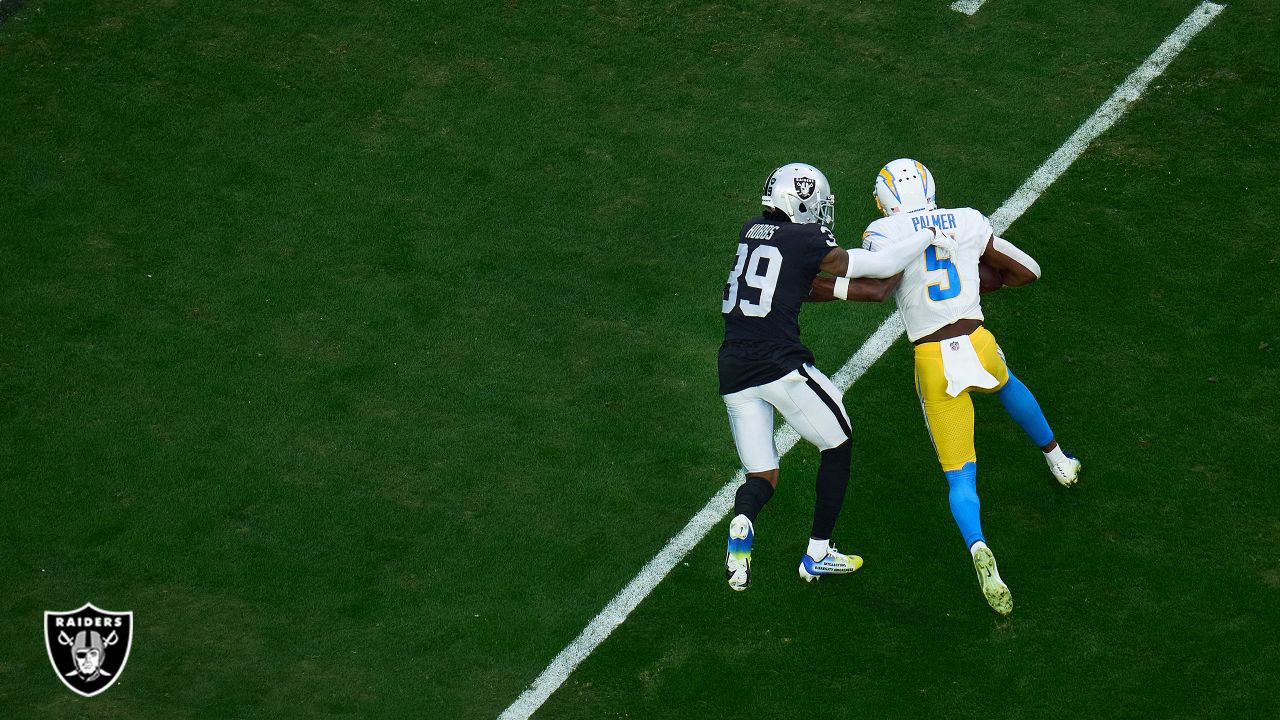 Los Angeles Chargers Vs. Las Vegas Raiders Pre Game GIF - Nfl