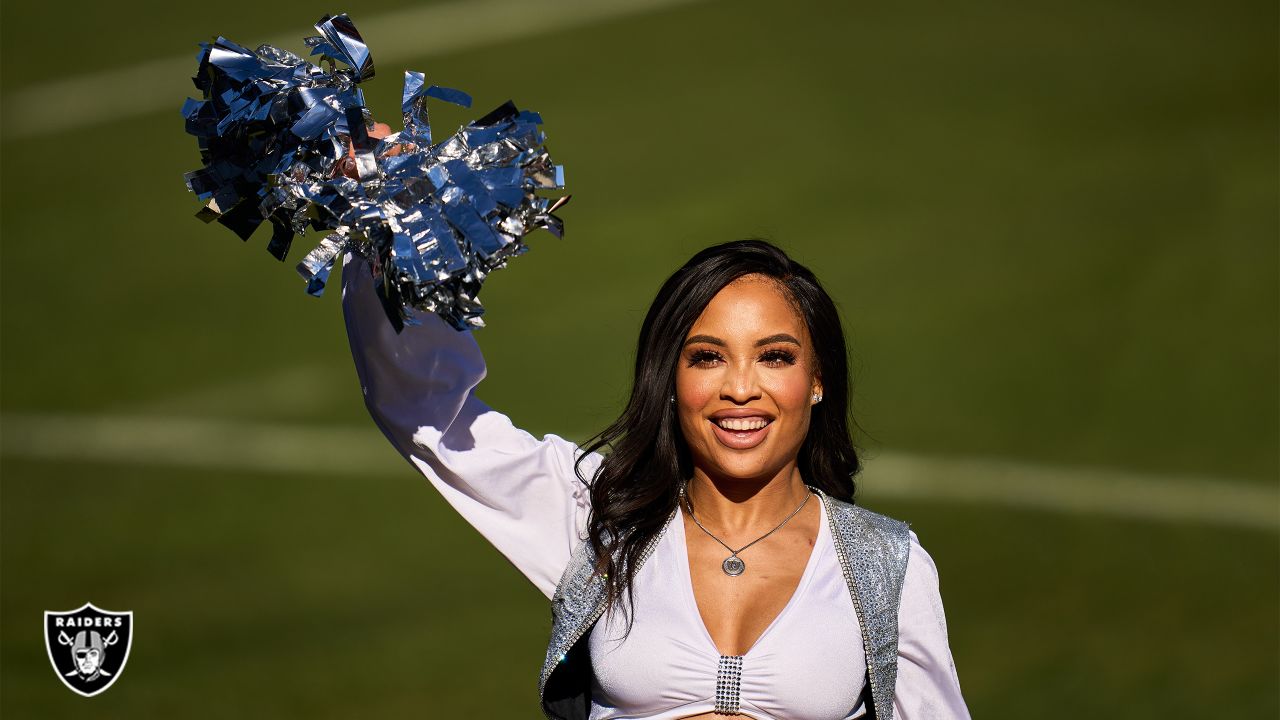 Top Shots: Raiderette Shaniah at the 2022 Pro Bowl