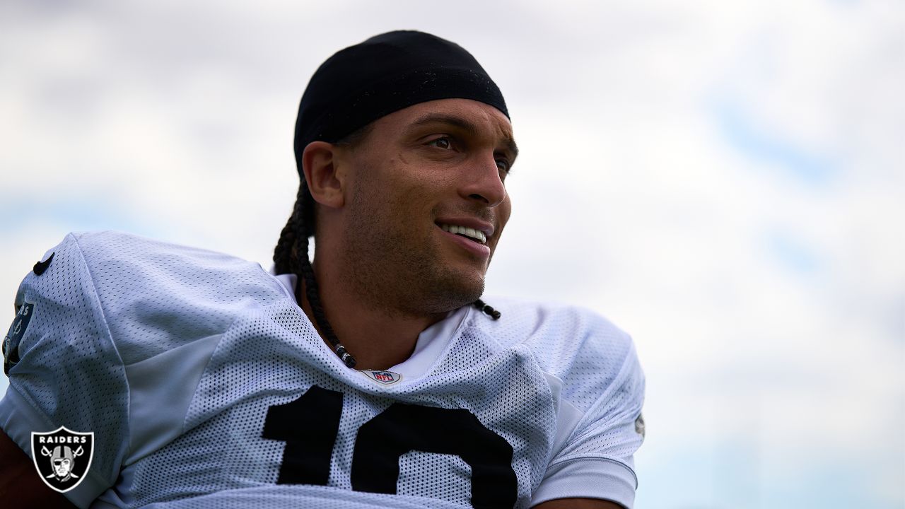 Las Vegas Raiders signing wide receiver Mack Hollins in 2022 NFL free  agency - The Phinsider