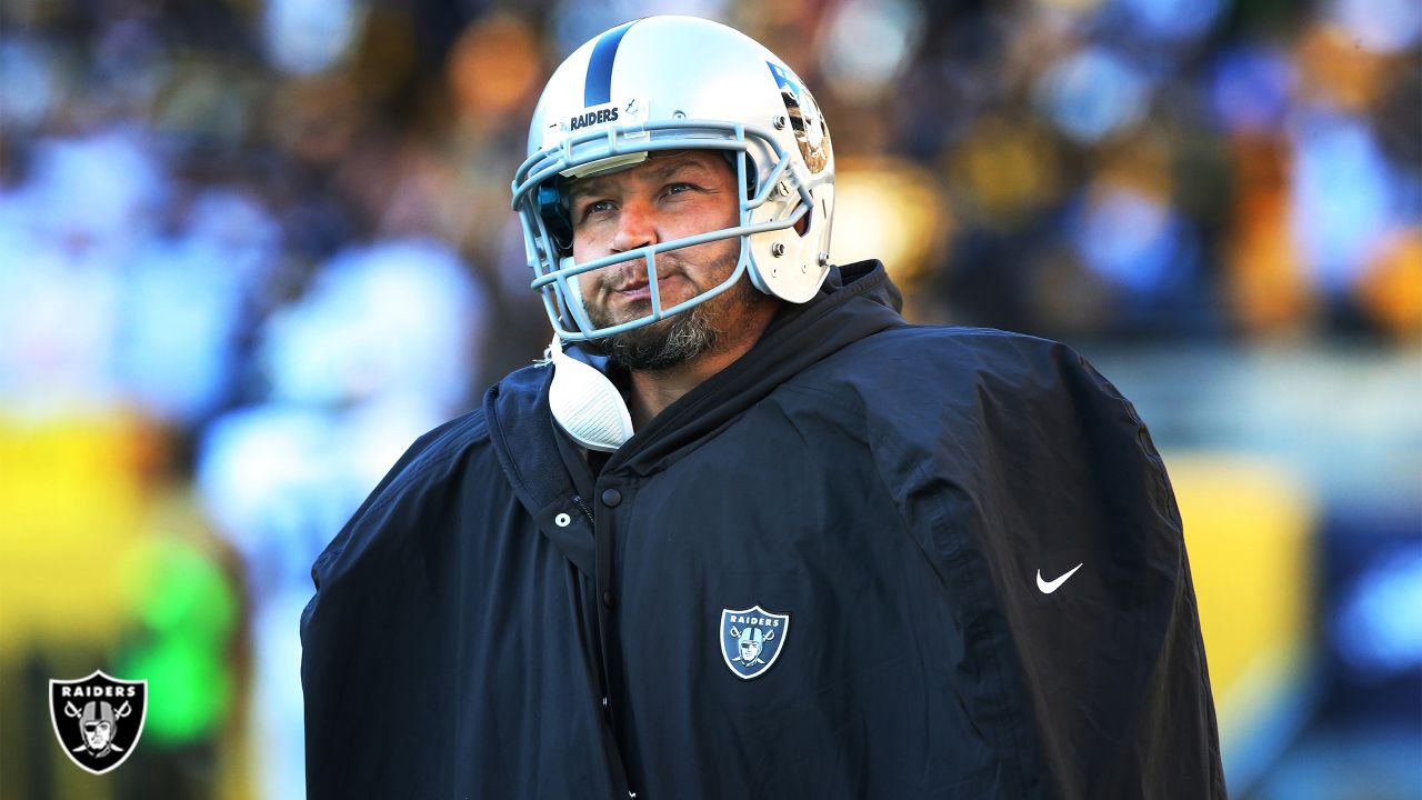The Pick Is In: Sebastian Janikowski drafted No. 17 in 2000 NFL Draft