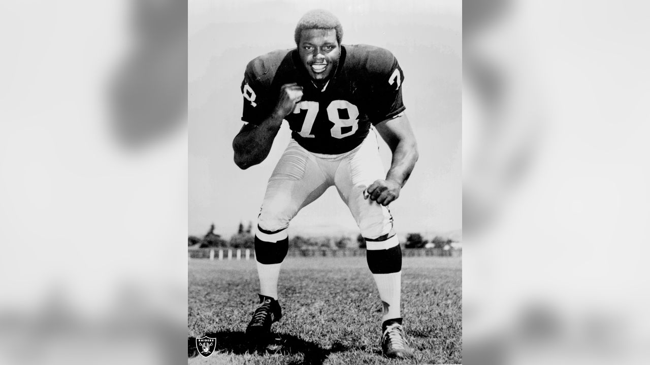 On This Date in Raiders History: Art Shell inducted into the Hall