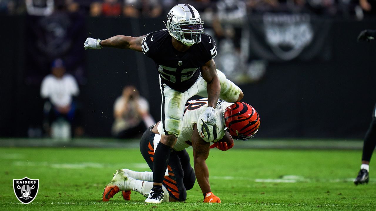 Las Vegas Raiders line backer Denzel Perryman (52) after playing the Kansas  City Chiefs during an NFL Professional Football Game Sunday, Nov. 14, 2021,  in Las Vegas. (AP Photo/John McCoy Stock Photo - Alamy