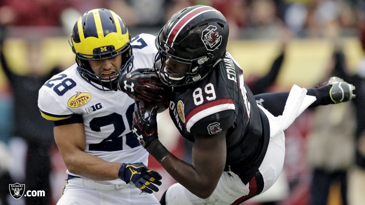 New Orleans Saints signing former Raiders third-round WR Bryan Edwards