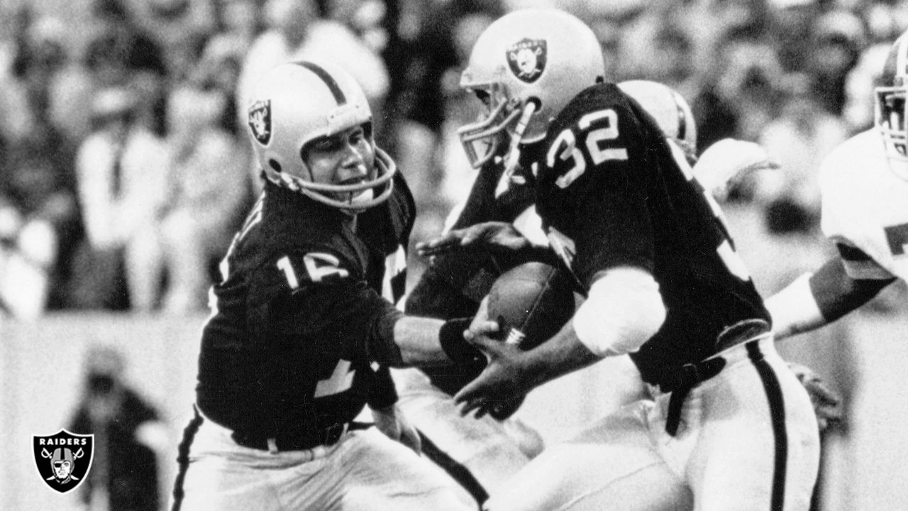 37: Jim Plunkett Super Bowl XV Highlights