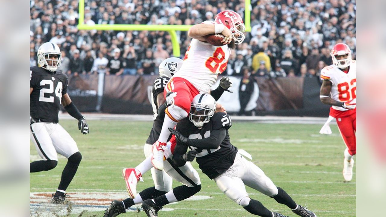 A History Of The Raiders And Chiefs Rivalry Through The Years