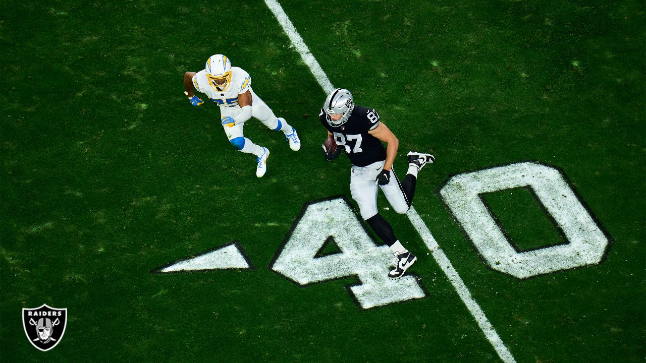 Las Vegas Raiders cornerback Casey Hayward (29) runs during an NFL football  game against the Los Angeles Chargers Monday, Oct. 4, 2021, in Inglewood,  Calif. (AP Photo/Kyusung Gong Stock Photo - Alamy