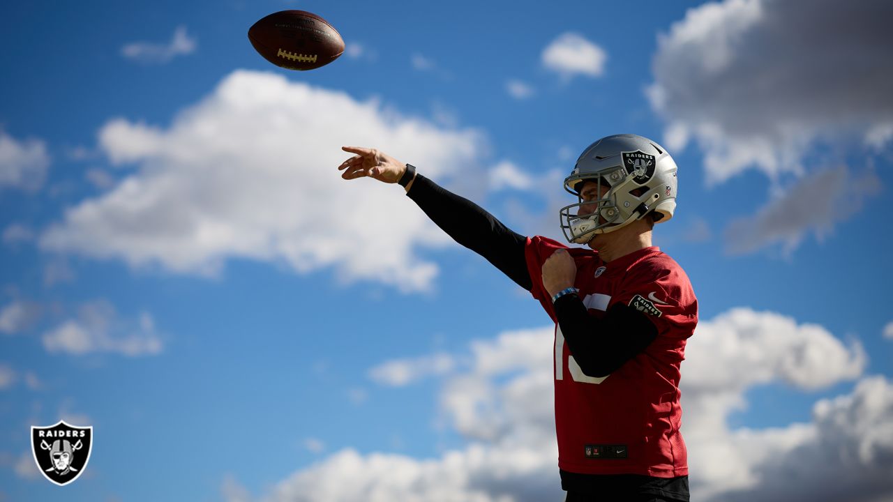 Position Breakdown: Previewing the Raiders quarterbacks for 2023