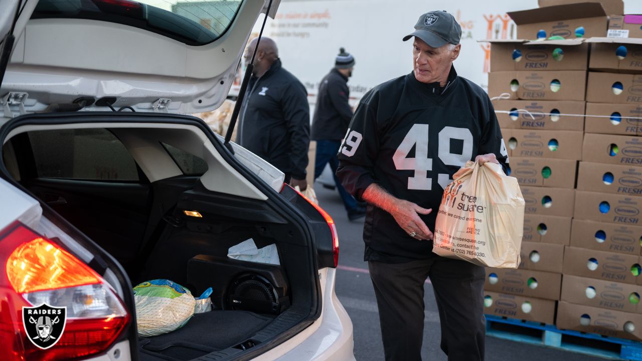 Raiders to host free Thanksgiving meal box giveaway Tuesday at Allegiant  Stadium