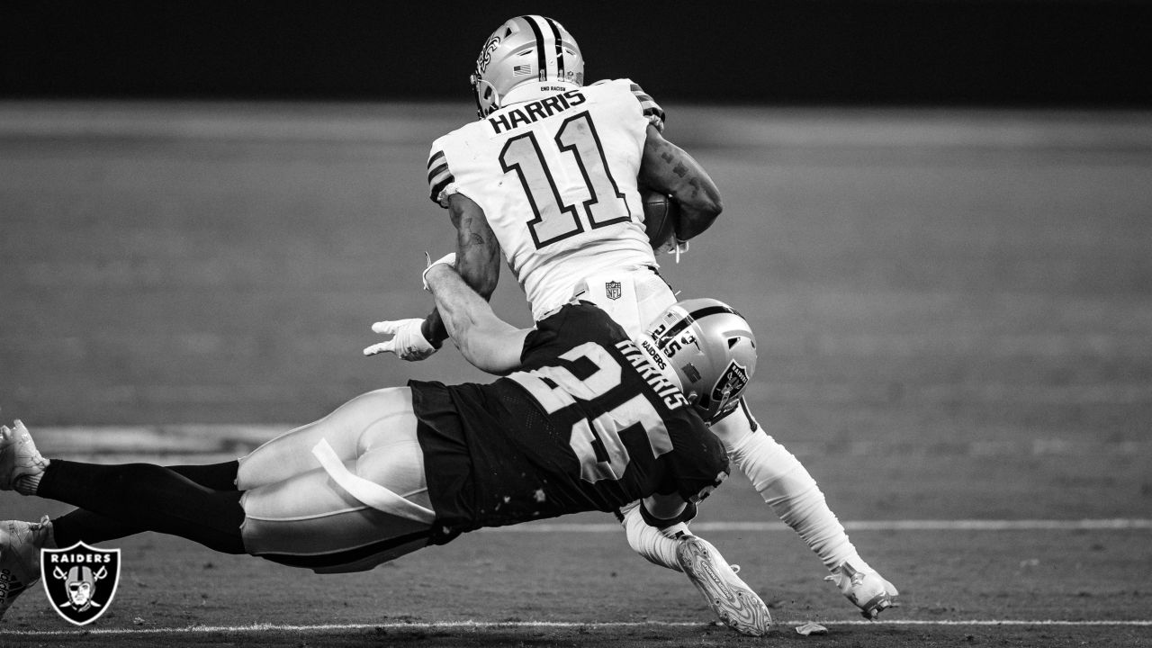 Photograph : Raiders Saints Football 