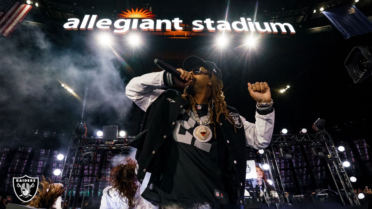 Sunday's Raiders game against Chargers will have halftime performance by Lil  Jon