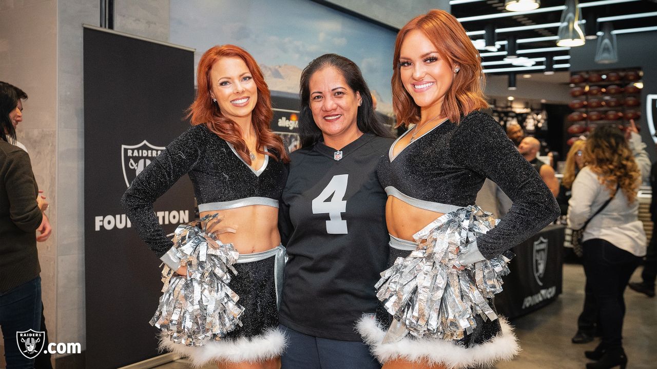 Raiders alumni support Toys for Tots drive at Raider Image