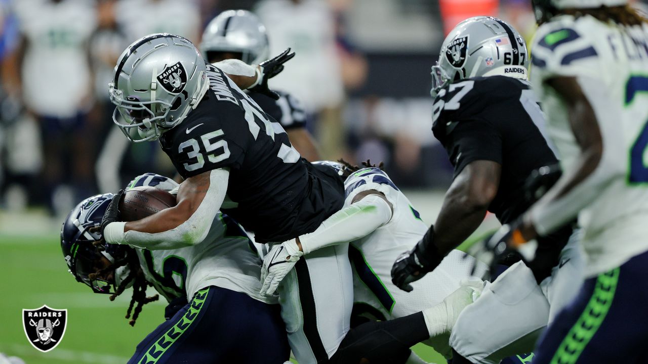 Nathan Peterman shines as Raiders defeat Seahawks in preseason matchup -  Cardiac Hill