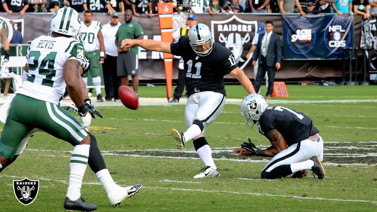 Raiders kicker Sebastian Janikowski about to set team longevity record