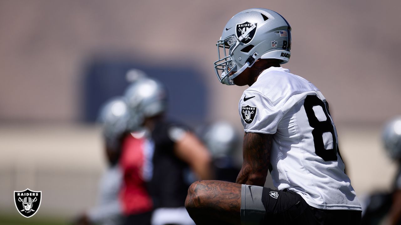 Las Vegas Raiders safety Duron Harmon (30) runs during an NFL football game  against the Los Angeles Rams, Thursday, Dec. 8, 2022, in Inglewood, Calif.  (AP Photo/Kyusung Gong Stock Photo - Alamy