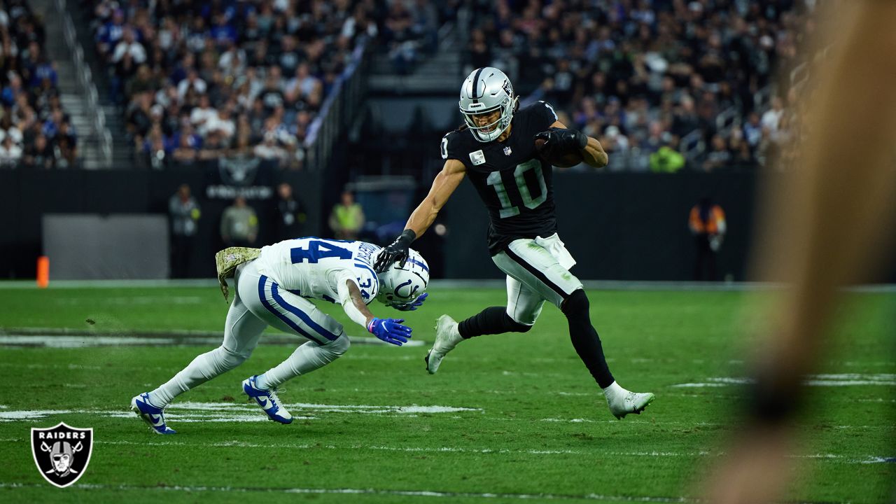 Las Vegas Raiders wide receiver Mack Hollins (10) running during