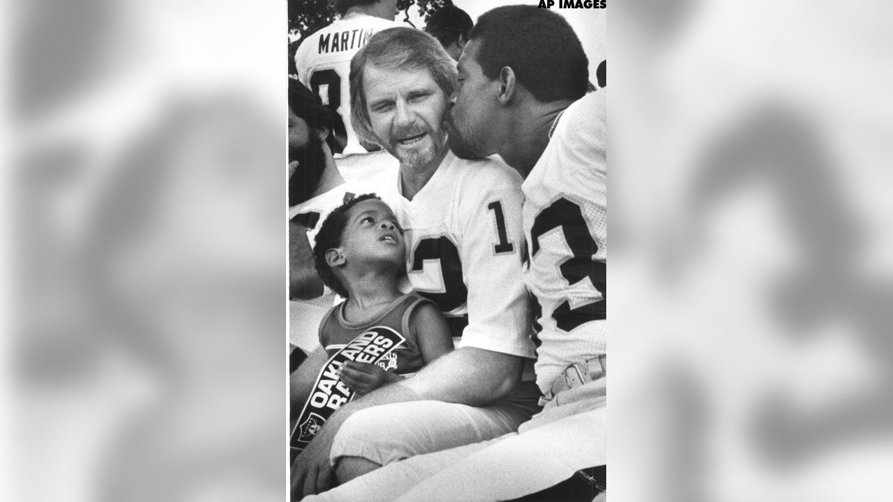 John Madden says Ken Stabler's death a 'shock to all of us'