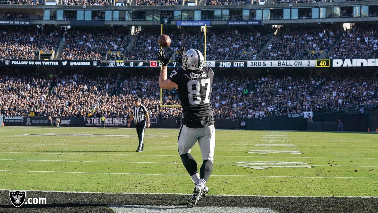 Las Vegas Raiders tight end Foster Moreau (87) warms up during pre-game  before an NFL football game against the Kansas City Chiefs Sunday, Dec. 12,  2021, in Kansas City, Mo. (AP Photo/Peter