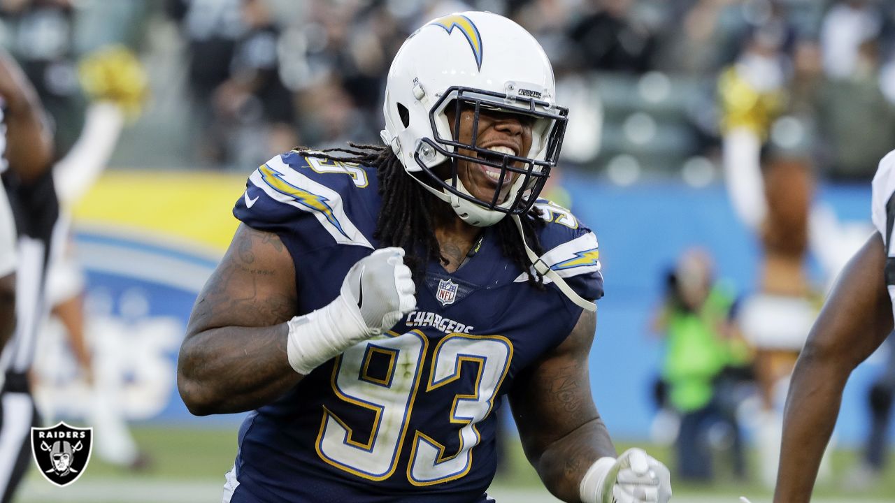 Cardinals officially sign former Los Angeles Chargers DT Darius Philon