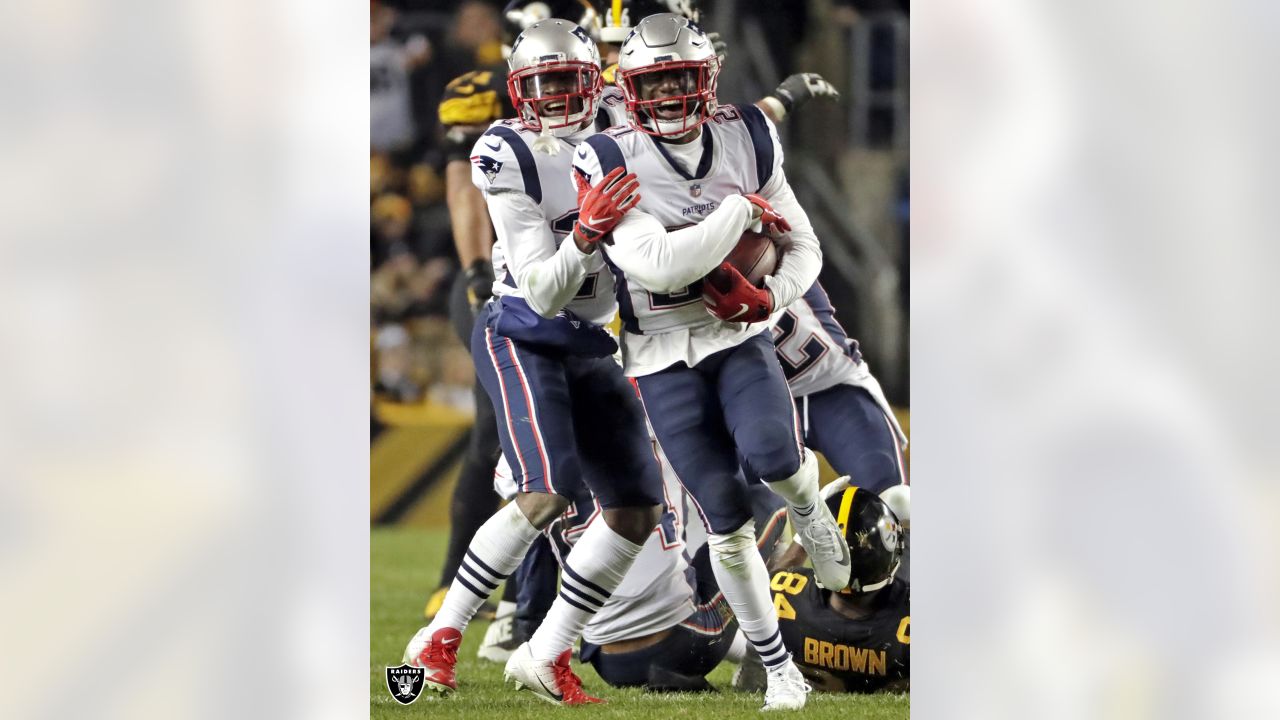 Las Vegas Raiders safety Duron Harmon (30) runs during an NFL football game  against the Los Angeles Rams, Thursday, Dec. 8, 2022, in Inglewood, Calif.  (AP Photo/Kyusung Gong Stock Photo - Alamy